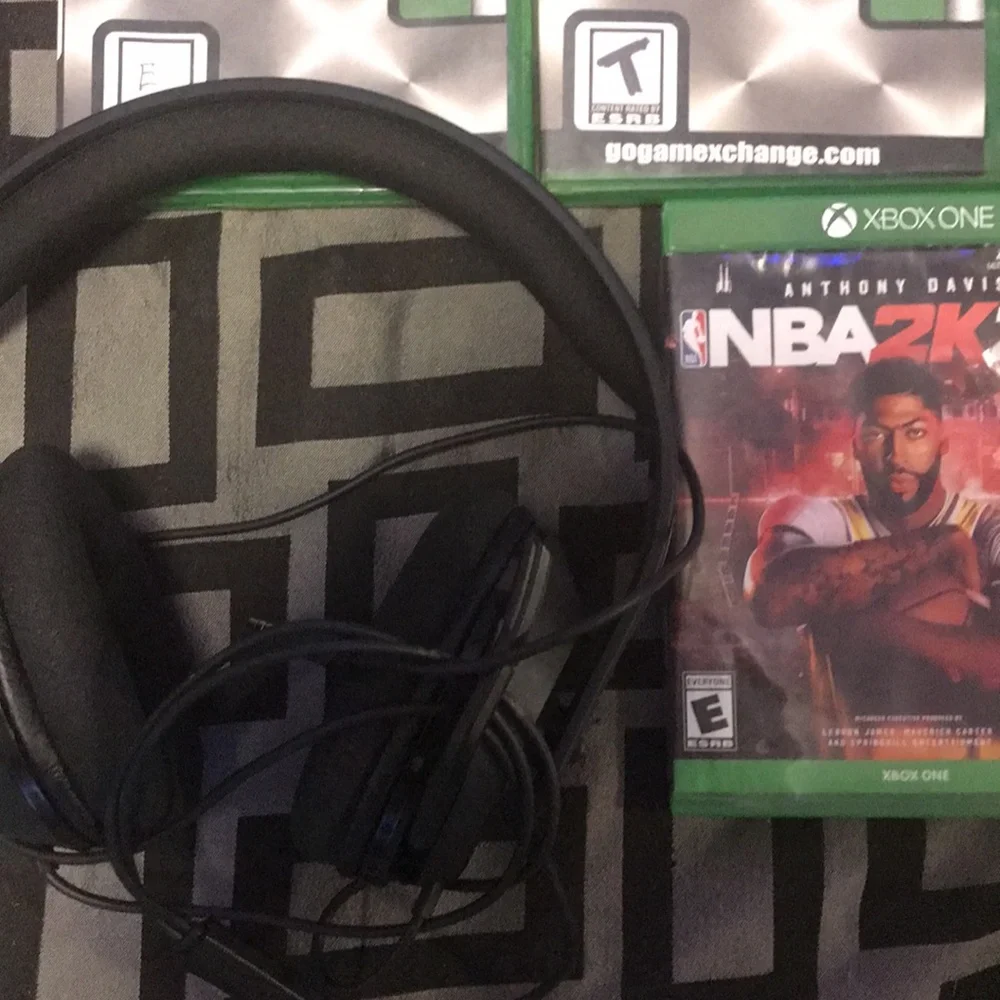XBOX ONE 1TB CONSOLE